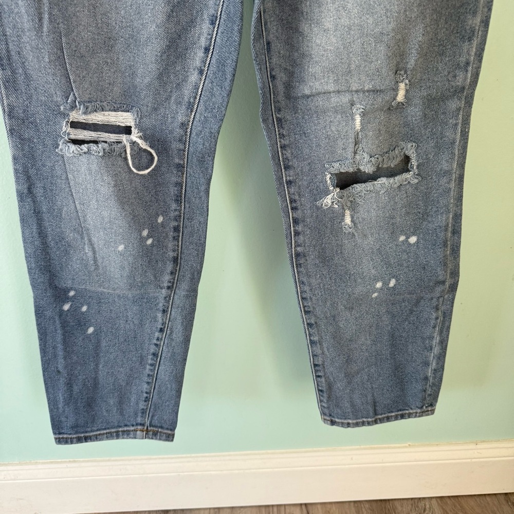 No Boundaries Light Blue Denim Straight Distressed Jeans Size 11 - Picture 4 of 8